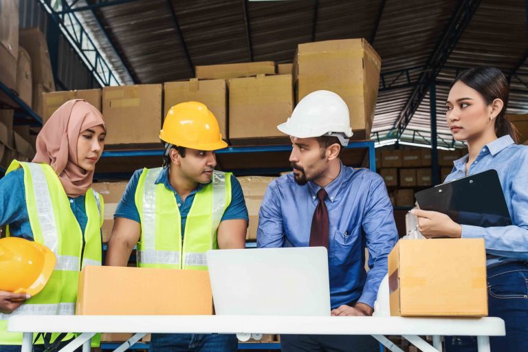 Mengenal Helper Gudang: Tugas, Tanggung Jawab Dan Gajinya | MyRobin